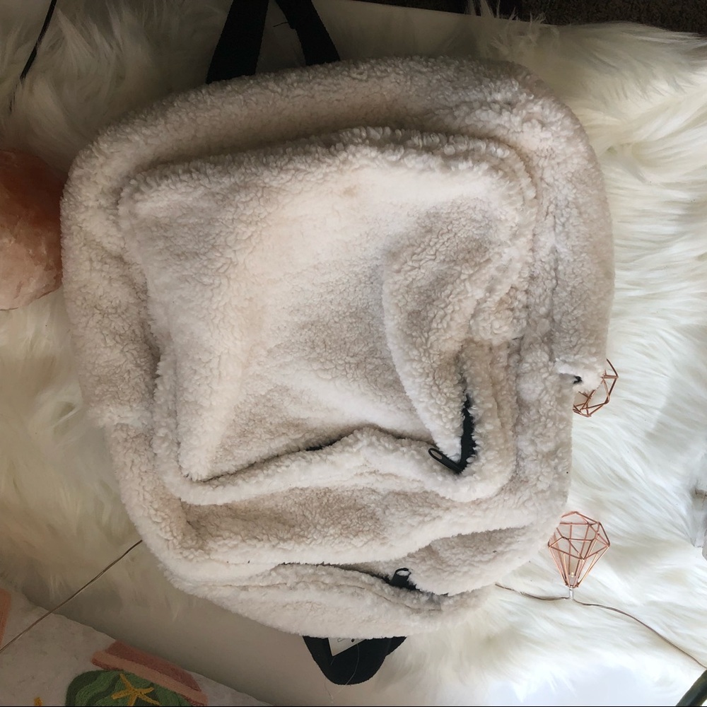 BRAND NWT URBAN OUTFITTERS BACKPACK